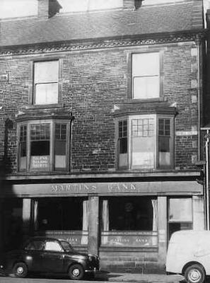 1950s_martins_bank_now_barclays_bridge_st-_rams-_top_floor_was_removed_soon_after_picture_was_taken